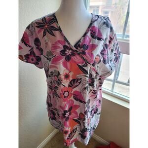 Floral Scrub - Size L - 21 W x 26 L